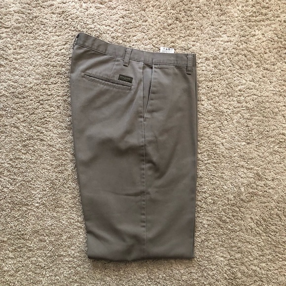 Lee Khaki Pants - Picture 3 of 6